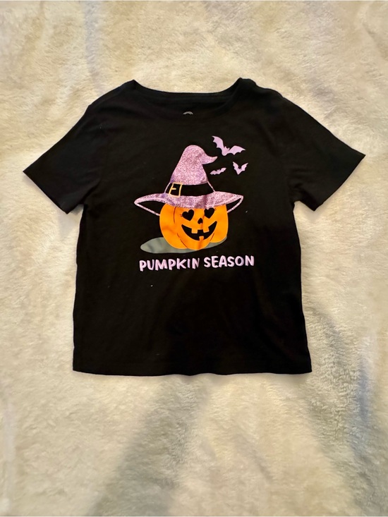 wonder nation Other - wonder nation Black Tee with Orange Pumpkin and Purple Witch Hat